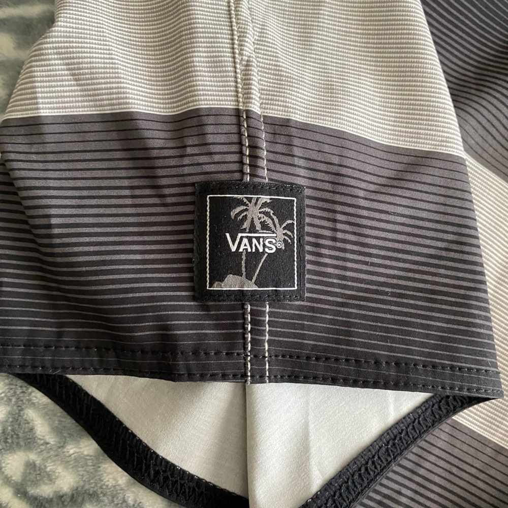 Vans Era striped black board shorts - Picture 3 of 4